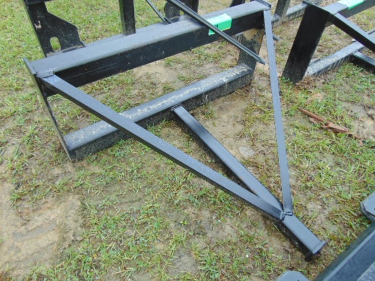 quick-attach-receiver-hitch-image-1