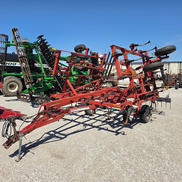 1997 CASE IH 4300