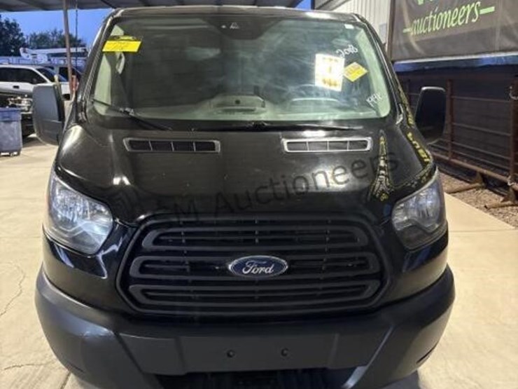 2018-ford-transit-image-3