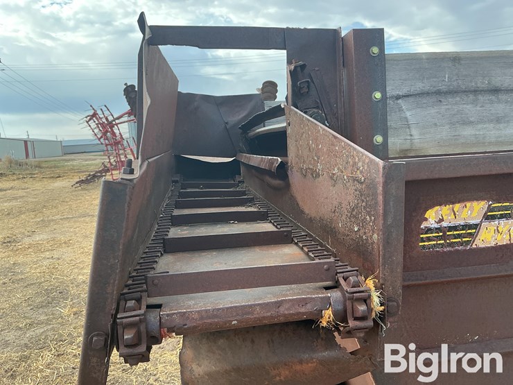 kelly-ryan-feed-wagon-image-15