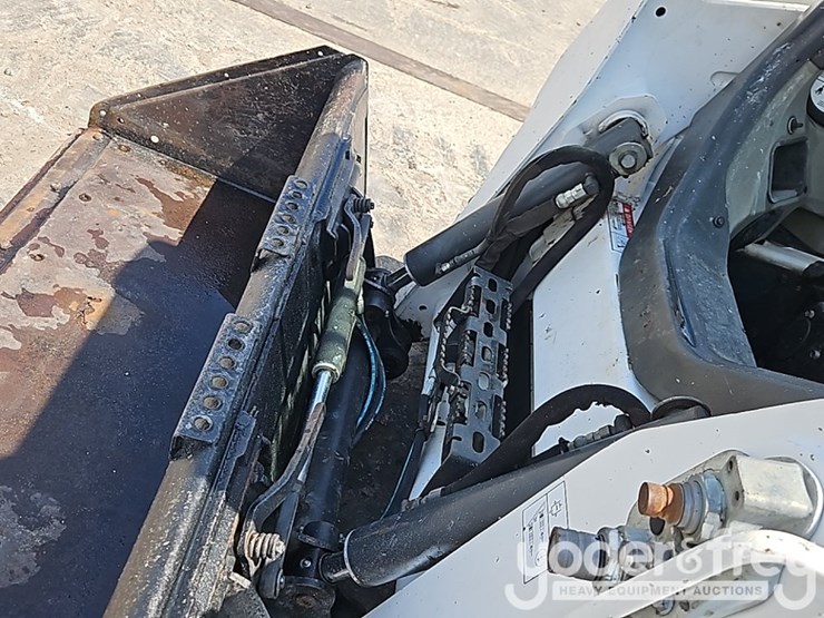 bobcat-t590-image-16