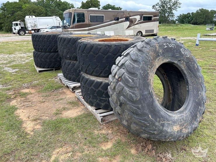 michelin-xld-550/65-r25-wheels-and-tires-image-4