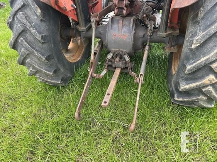 massey-ferguson-240-image-5