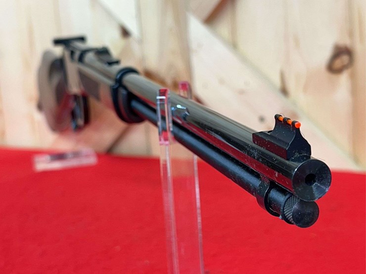 henry-repeating-arms-h001v-lever-action-rifle-.17-hmr-image-5