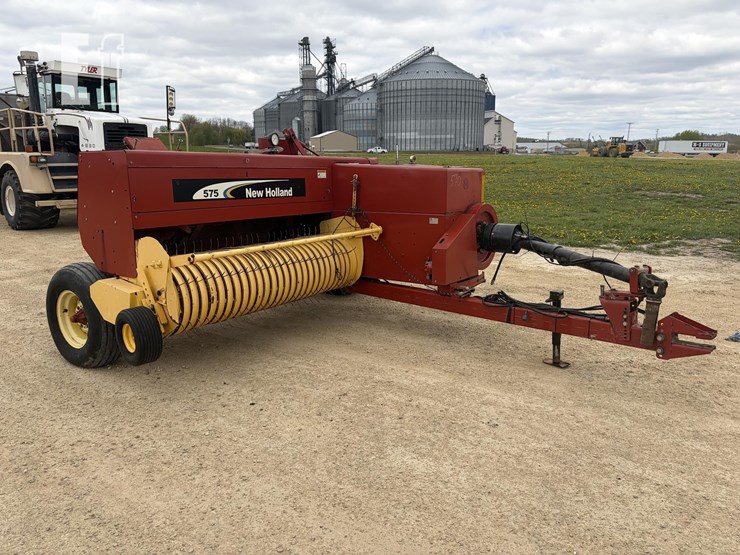 new-holland-575-image-4