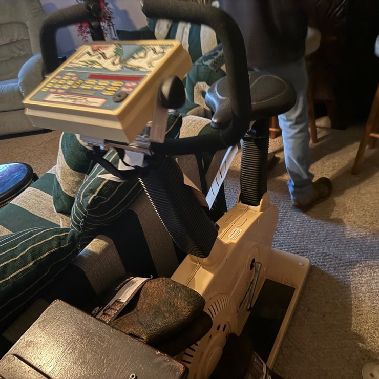 #94 • CYCLE CHALLENGER EXERCISE BIKE