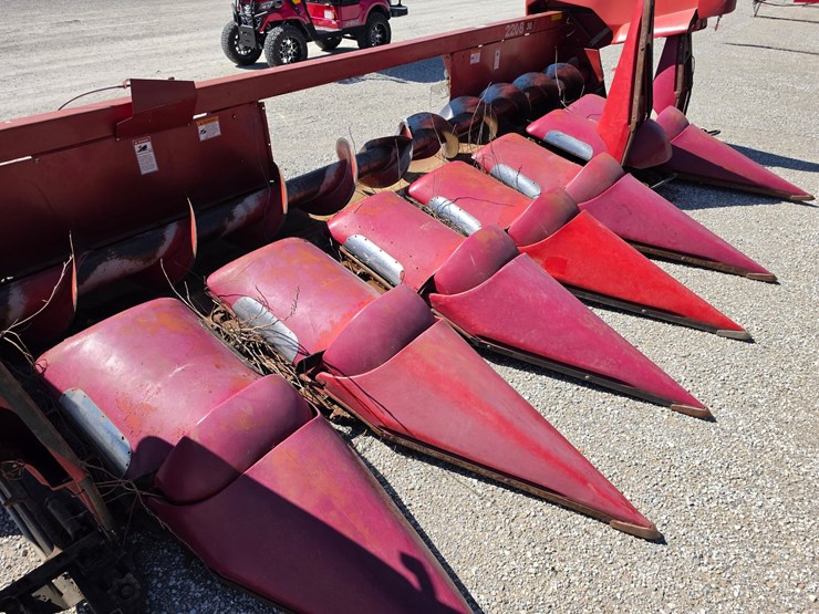 2010-case-ih-2208-image-2