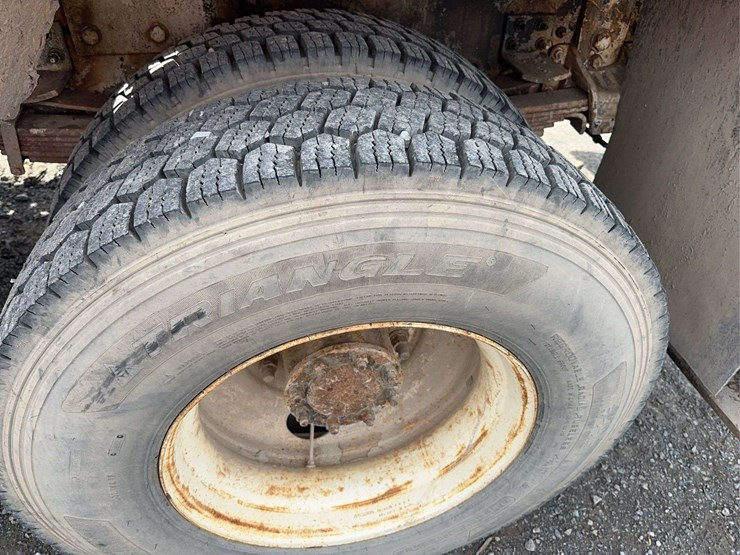 2007-gmc-topkick-c7500-image-10