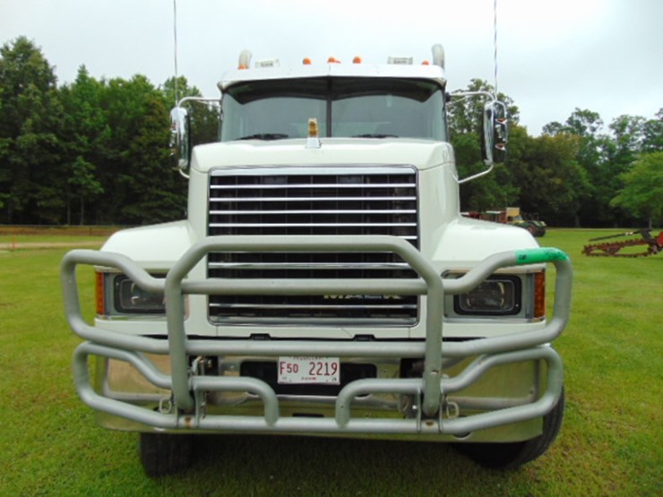 2019-mack-pi64-image-6