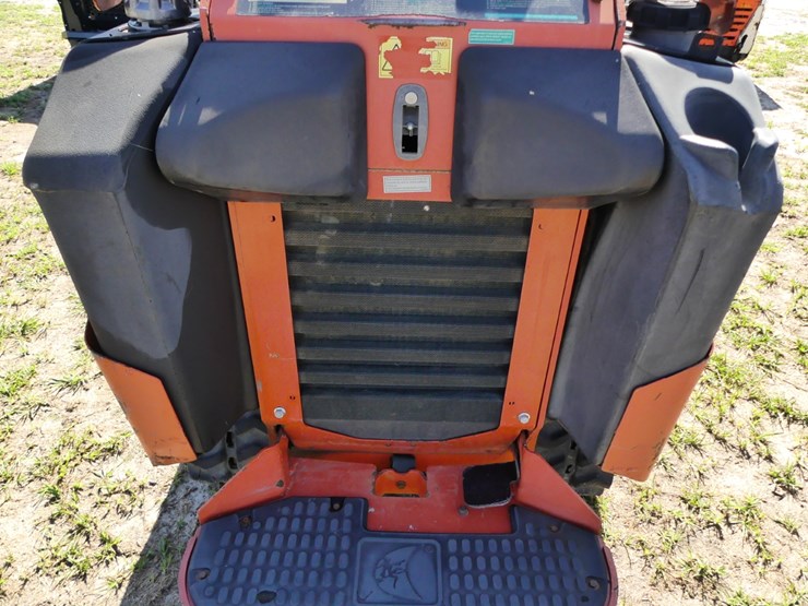 2021-ditch-witch-sk752-image-11