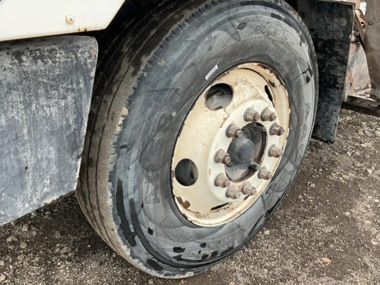 #1950-•-2005-klamar-30-yard-truck-image-9