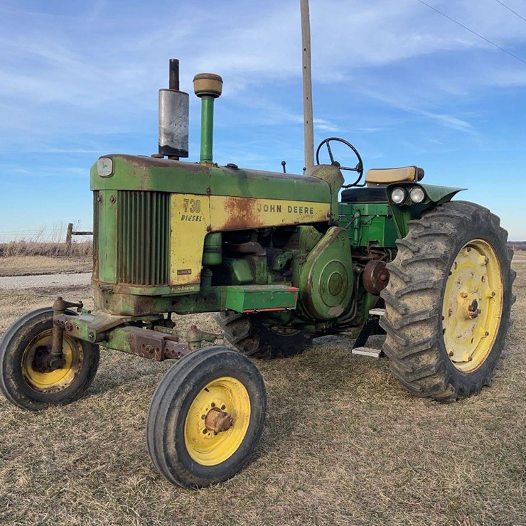 JOHN DEERE 730