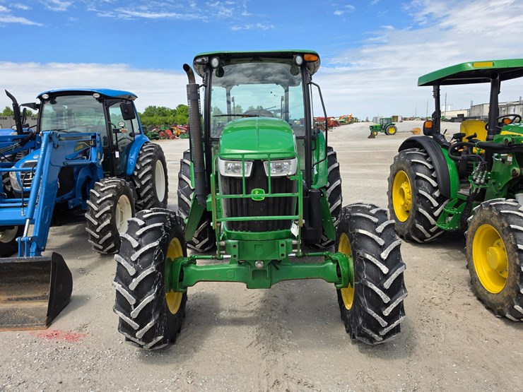2014-john-deere-6115d-image-2