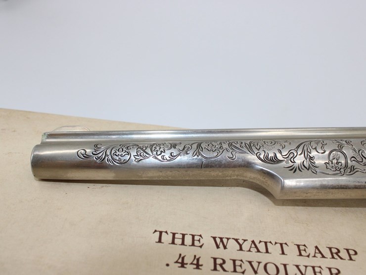 #36030-•-wyatt-earp-.44-revolver--movie-prop-image-12