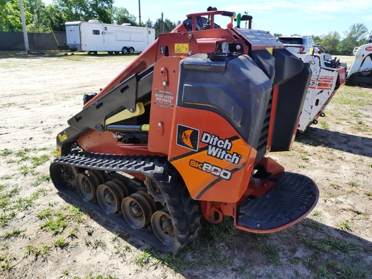 2021-ditch-witch-sk800-image-4