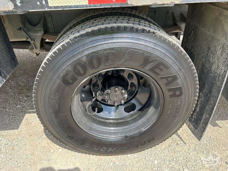 2014-international-durastar-4300-image-34