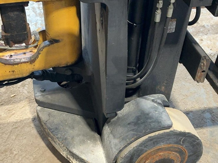 #1301-•-landoll-bendi-series-iv-electric-articulating-forklift-image-33