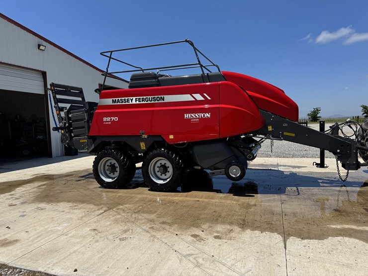 2021-massey-ferguson-2270-image-3