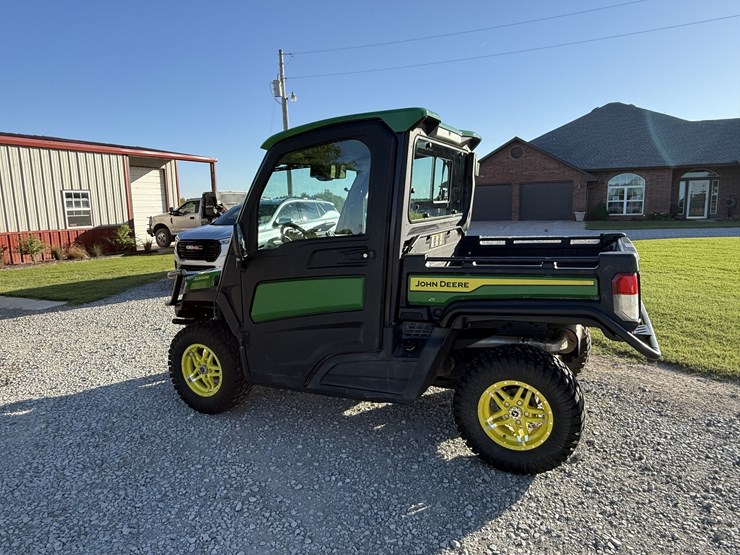 2024-john-deere-gator-image-8