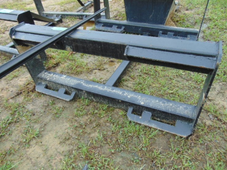 quick-attach-receiver-hitch-image-2