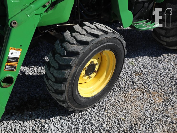 john-deere-4520-image-12