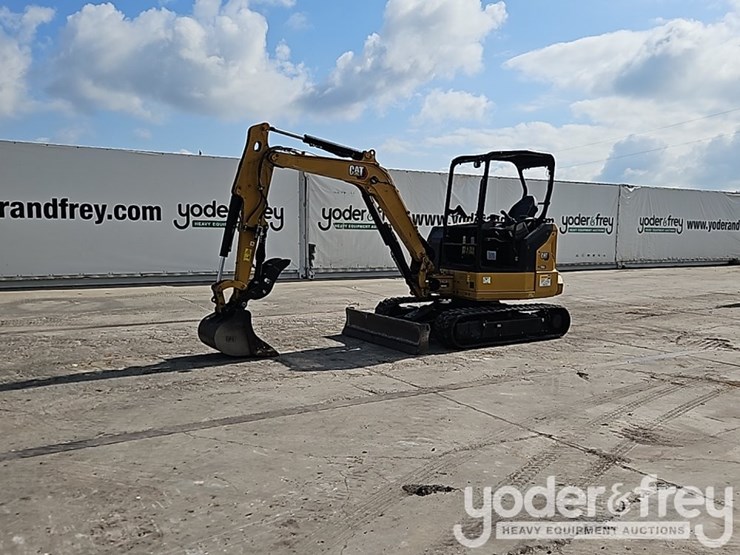 2024-caterpillar-304-image-2