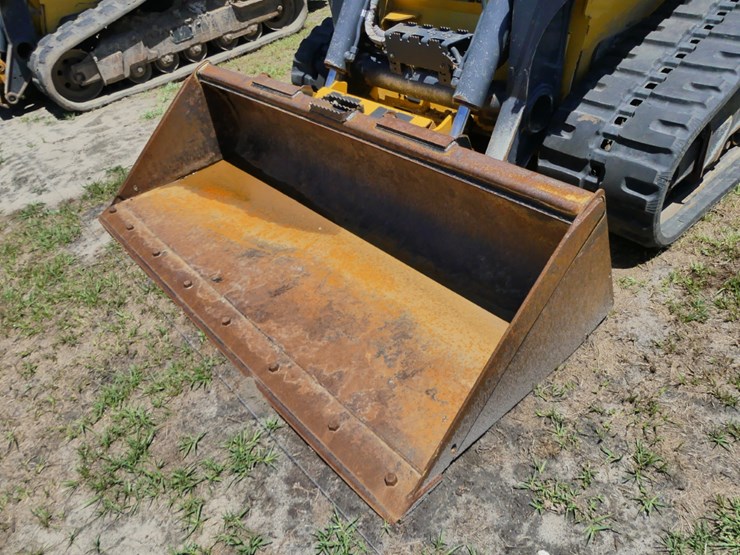 2020-deere-333g-image-10