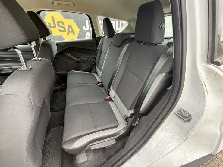 2016-ford-escape-image-22