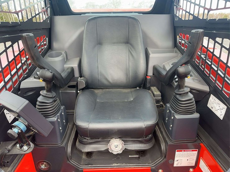 2024-(new/unused)-kioti-sl750u-wheeled-skid-steer-loader-image-21