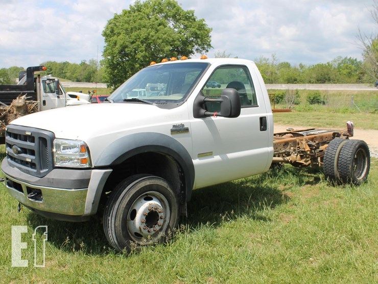 2006-ford-f550-image-1