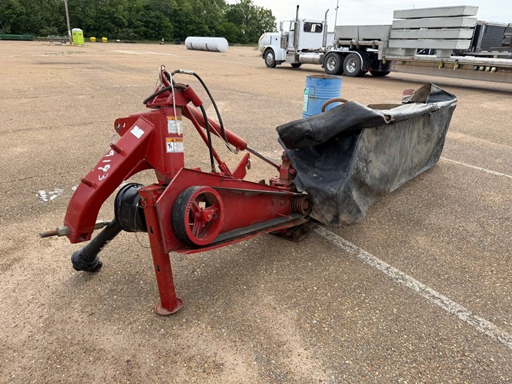 new-holland-h6750-image-4