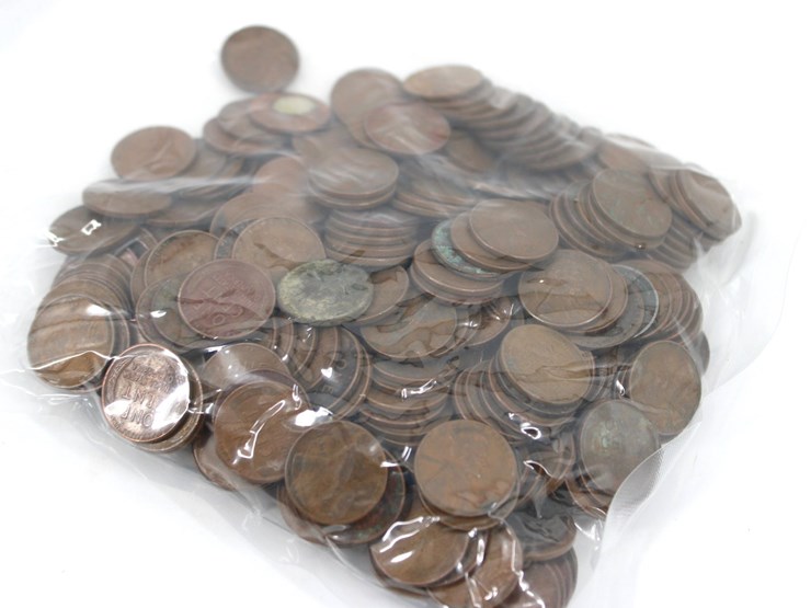 #36040-•-(300)-wheat-pennies-image-1
