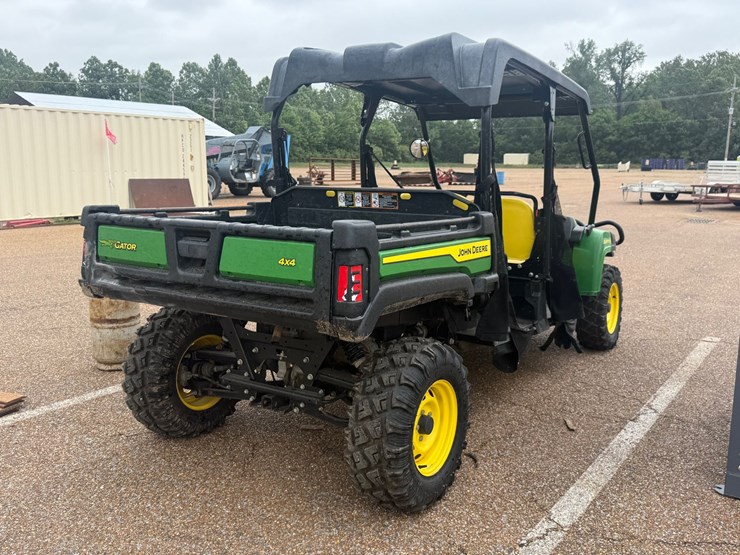 john-deere-gator-image-6