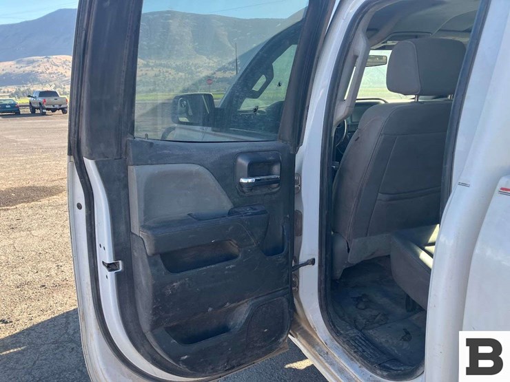 2018-gmc-sierra-2500-image-9