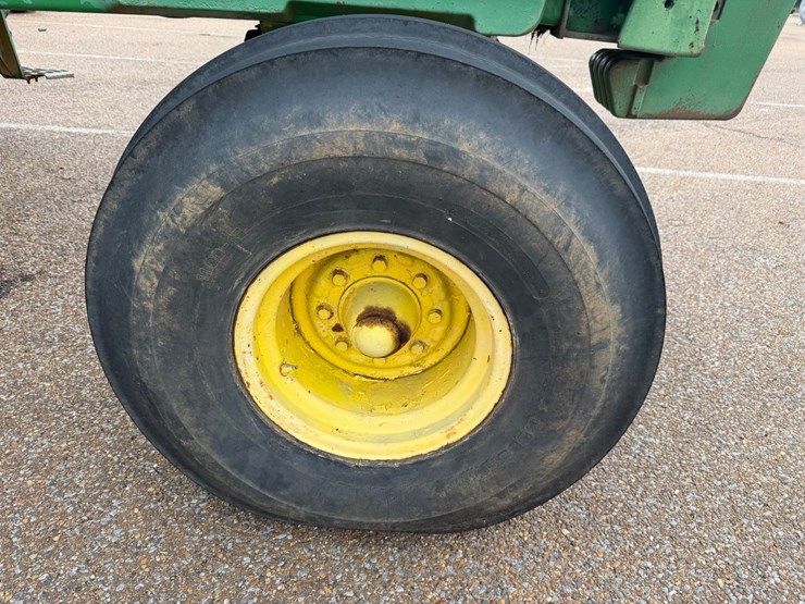 john-deere-4840-image-18