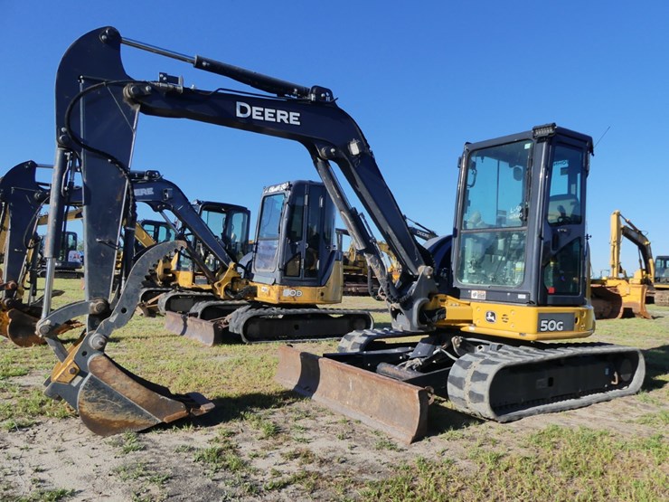 2018-deere-50g-image-1