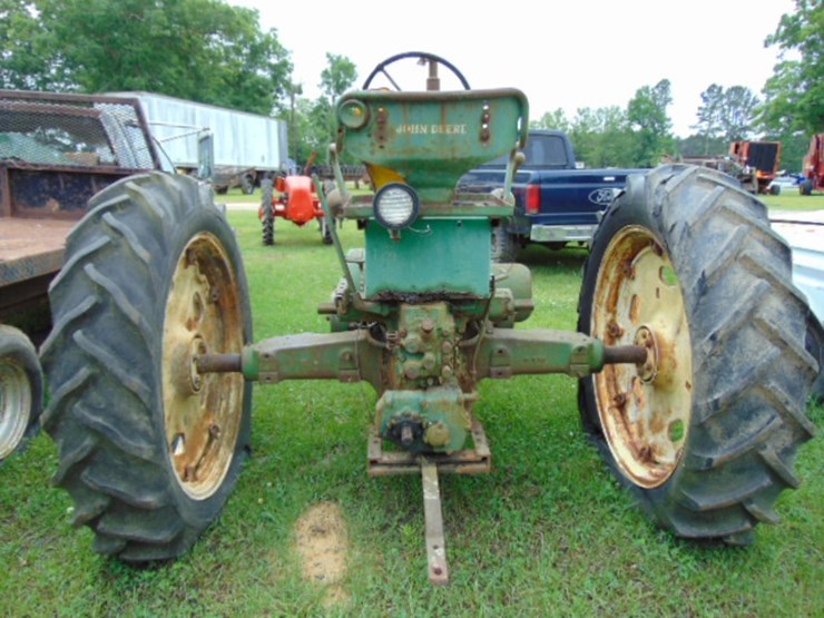 1990-john-deere-50-image-3