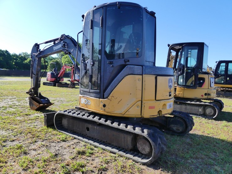 2010-deere-50d-image-4