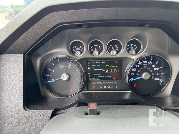 2011-ford-f250-lariat-image-7