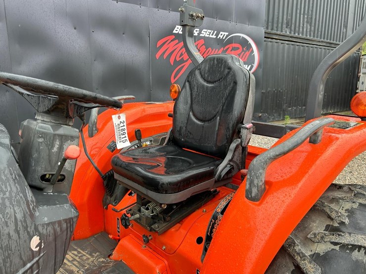 kubota-la724-image-21
