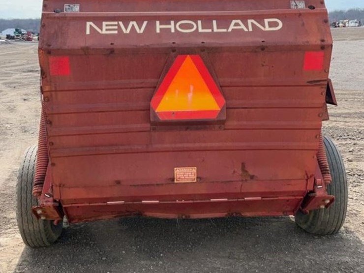 new-holland-847-image-5