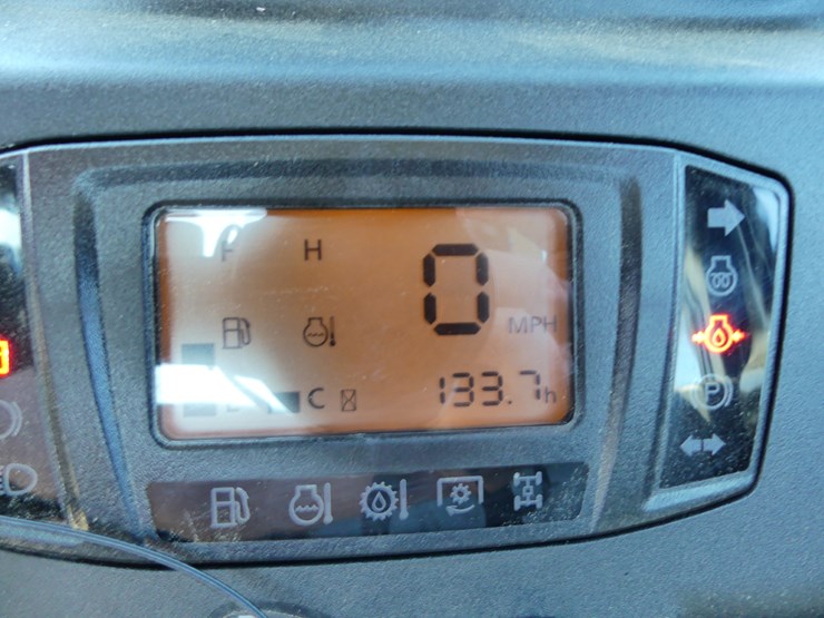 2022-kubota-rtv-x1100c-image-14