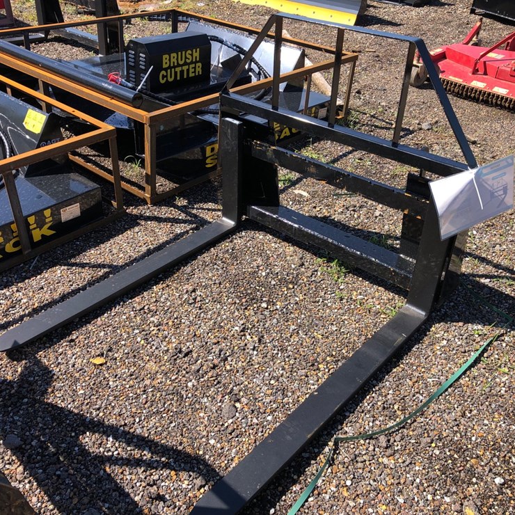 #93 • 48” PALLET FORKS