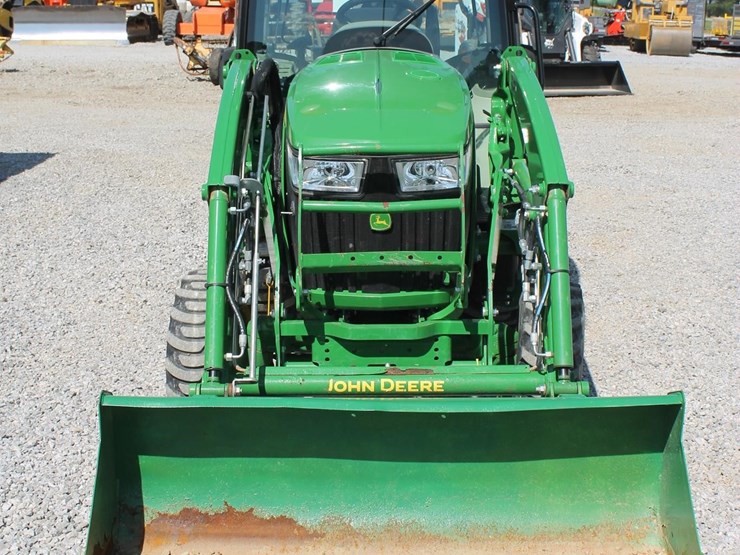 john-deere-3046r-image-9
