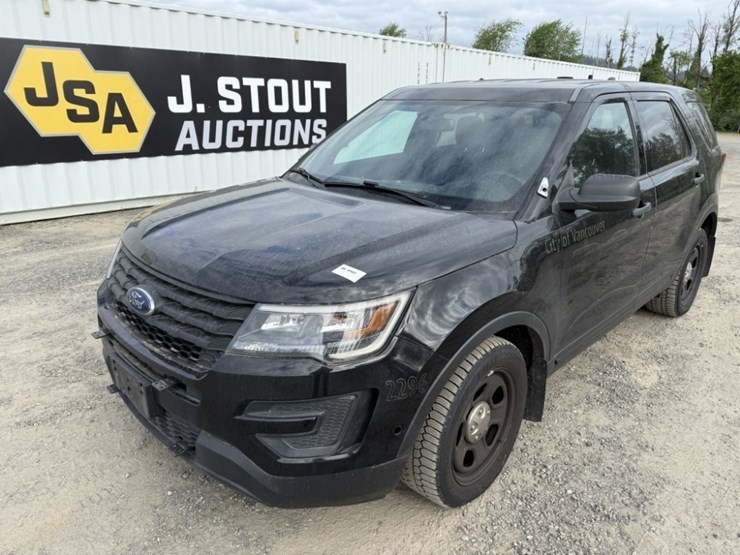 2017-ford-explorer-image-1