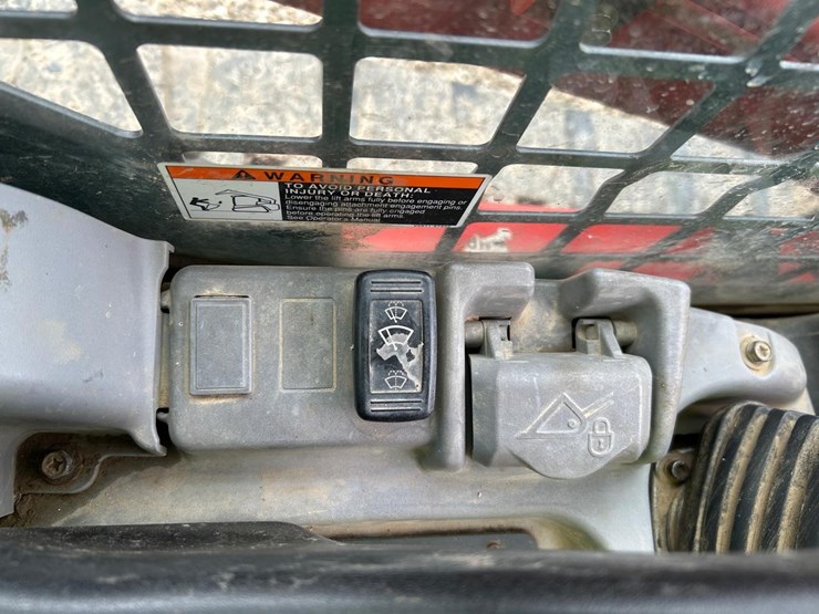 kubota-svl75-2-image-26