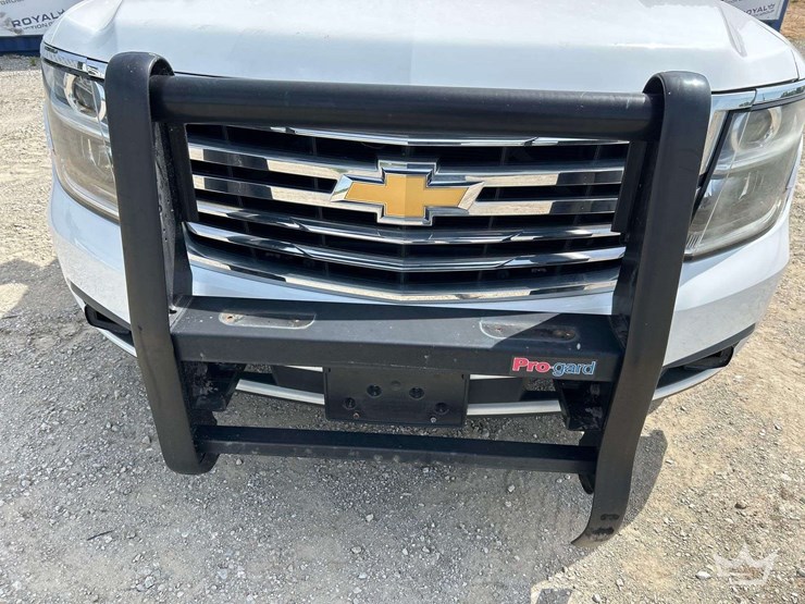 2020-chevrolet-tahoe-image-23