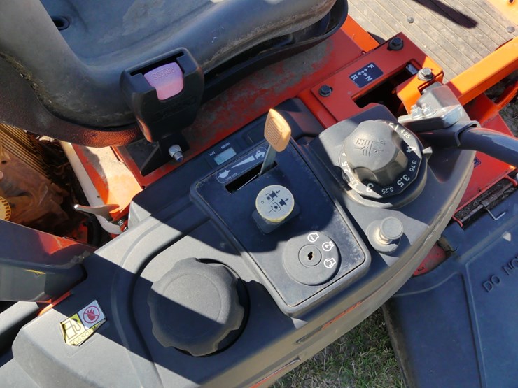 2021-kubota-z231kw-image-10