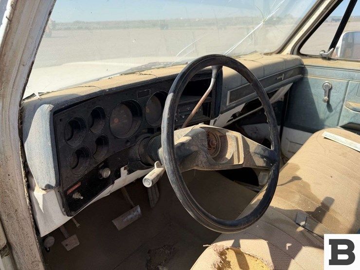 1986-chevrolet-c30-image-17