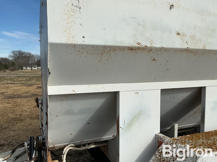 piester-dry-fertilizer-spreader-image-20